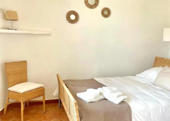 Apartment Les Pieds Dans L Eau Grimaud